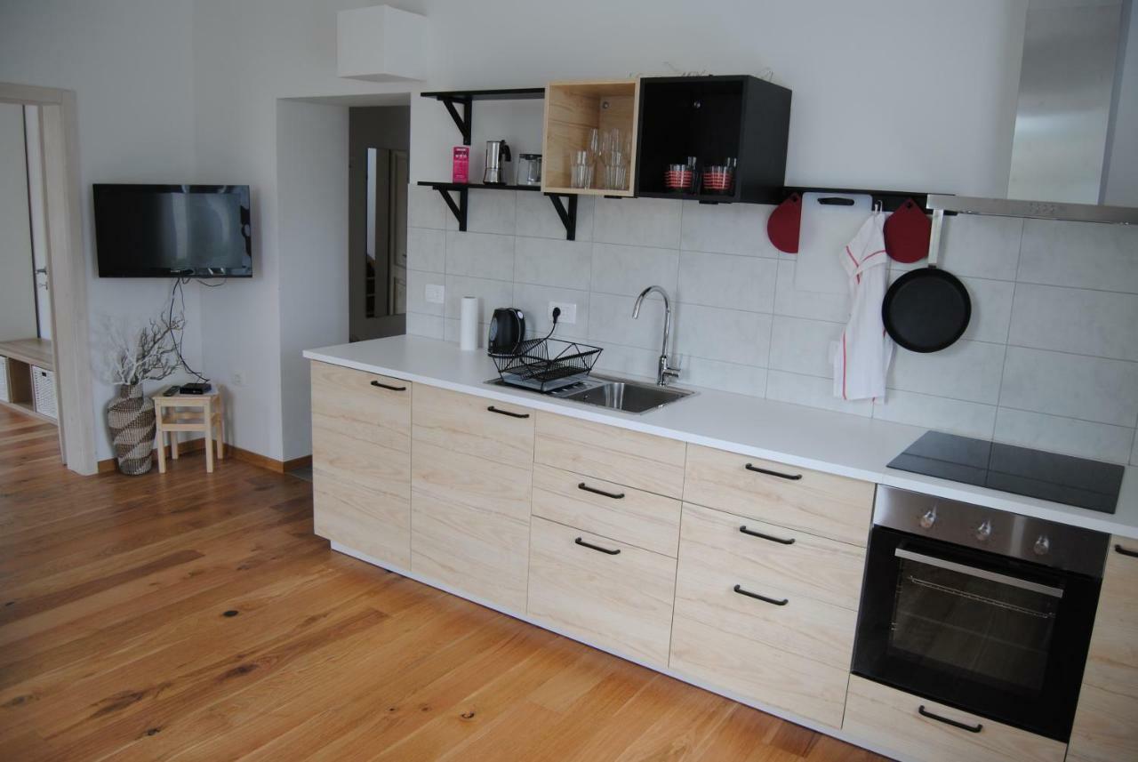 Apartment With Free Parking Ljubljana Ngoại thất bức ảnh