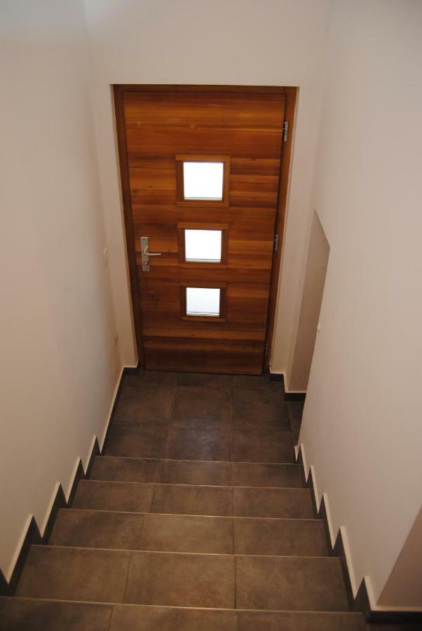 Apartment With Free Parking Ljubljana Ngoại thất bức ảnh